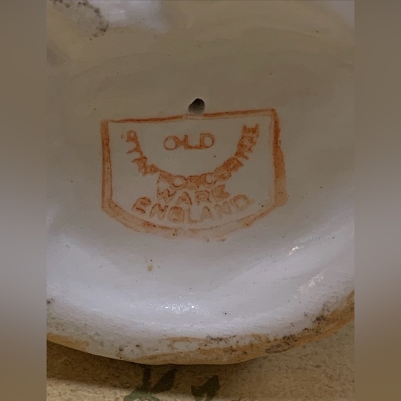 Antique English Staffordshire Ware Fruit  Woman Figurine - Picture 6 of 16